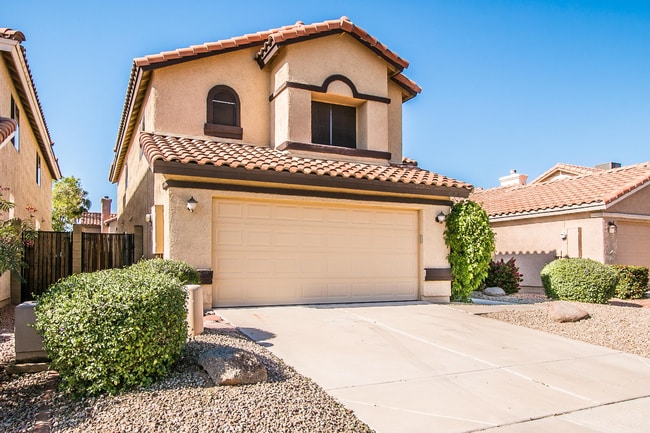 Building Photo - 4BR/2.5 BA. Located in the Desert Ridge