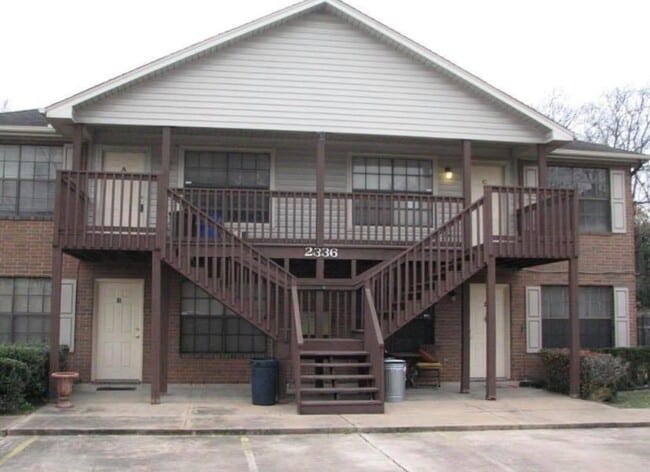 Building Photo - 2336 N Pearland Ave Unit C