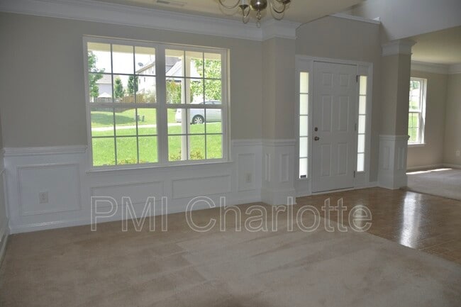 Photo - 307 Glennallen Rd