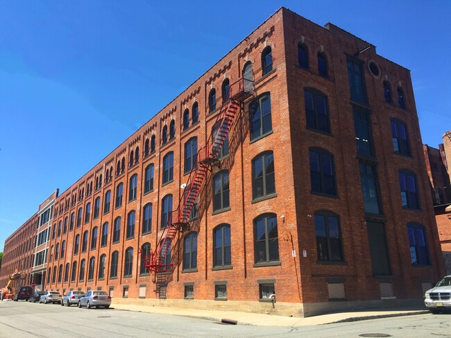 69 King St