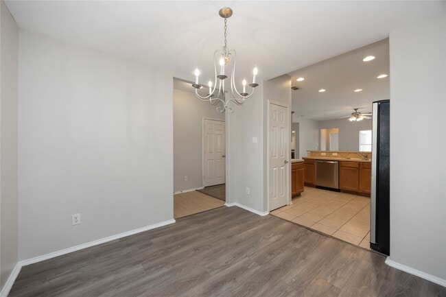 Photo - 2131 Acorn Glen Trail