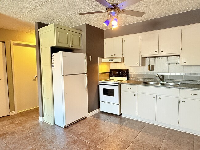 Photo - 360 Tecumseh Rd W Unité 103