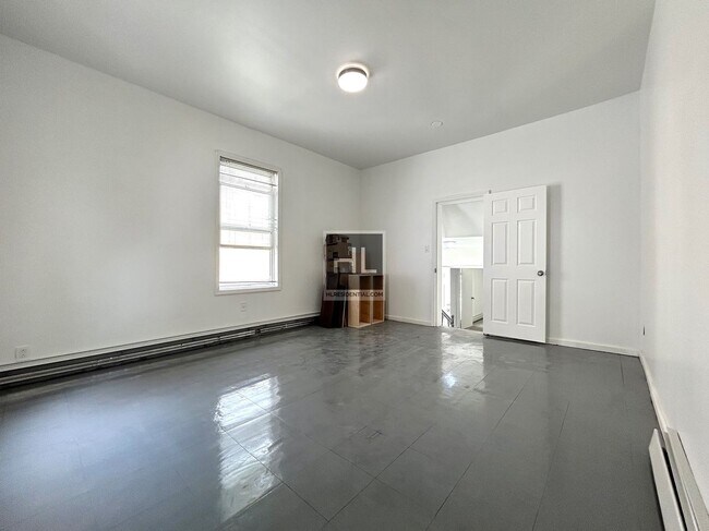 Photo - W 15th St Unit 1