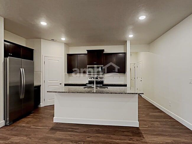 Photo - 5095 W Milliron Dr