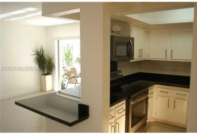 Photo - 2451 SW 82nd Ave Unidad 106