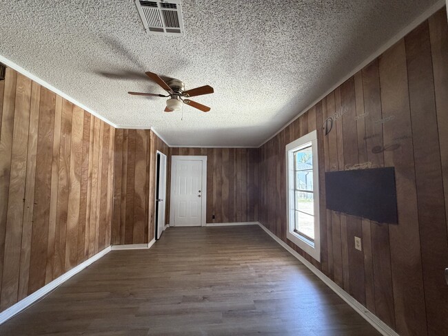 Photo - 723 Coleman Ave