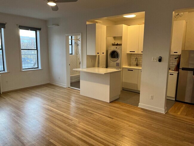 Photo - 821 Bergen Ave Unit D11