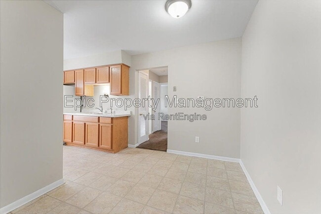 Photo - 24587 Kelly Rd Unit 6