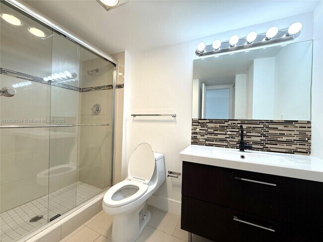 Photo - 20335 W Country Club Dr Apartment Unit 502