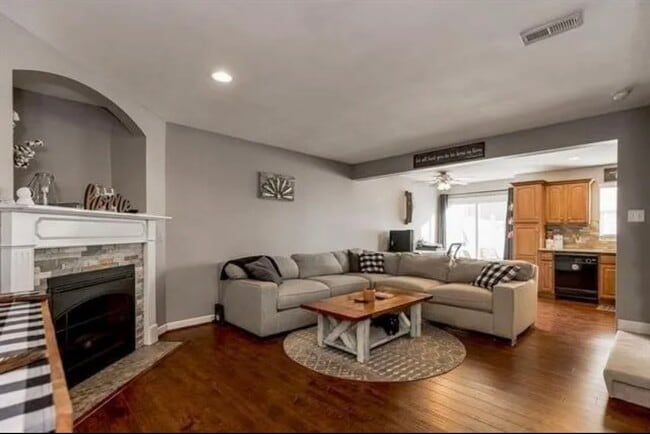 Photo - 21031 Millridge St