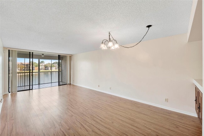 Photo - 6519 Coral Lake Dr Unit 207