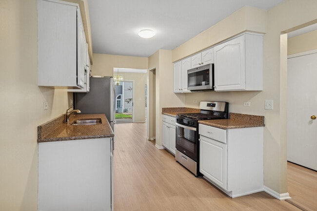 Photo - 1252 S Parkside Dr