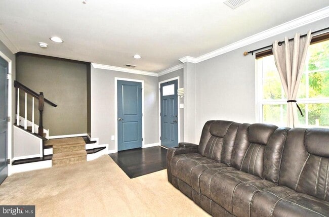 Photo - 353 E Hancock St