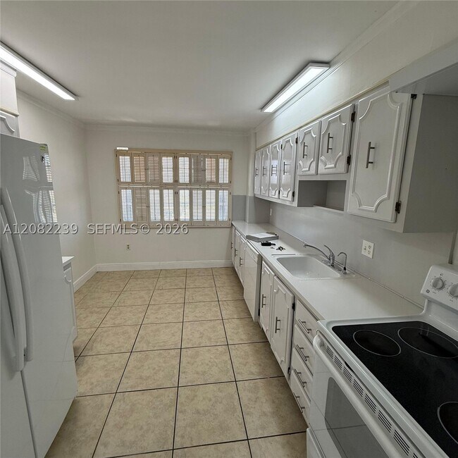 Photo - 2851 NE 183rd St Unit 501E