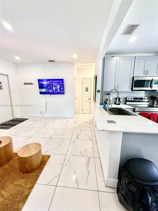 Photo - 133 SW 22nd Terrace