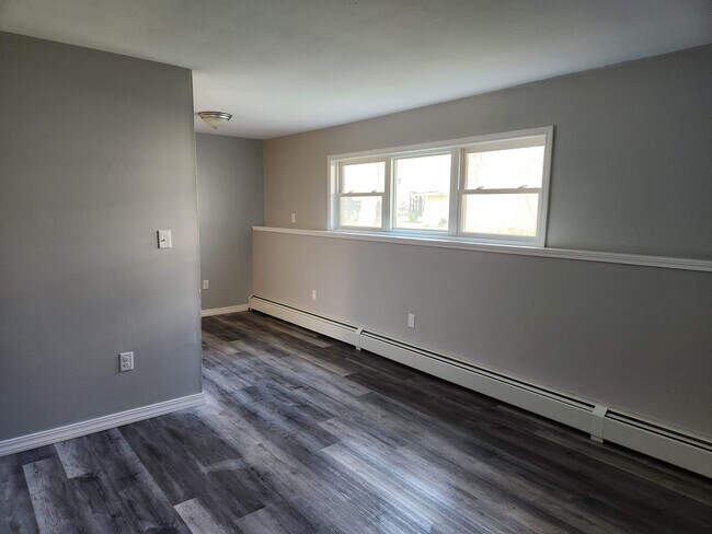 Photo - 48 New Hartford St Unidad Victoria Apts.