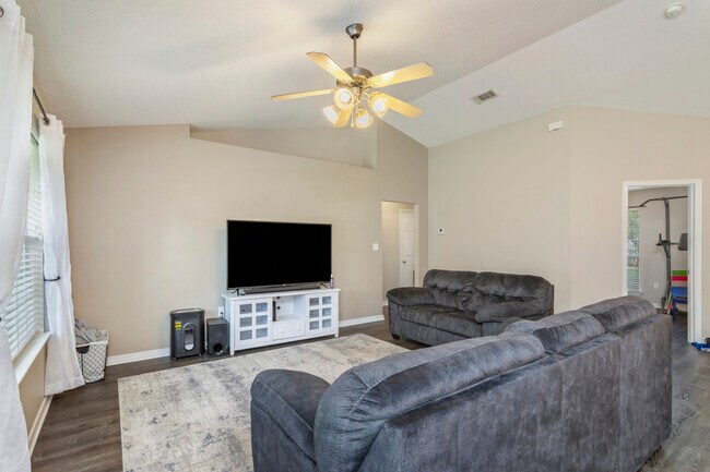 Photo - 2673 Shoni Dr