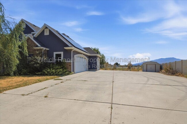 Photo - 2106 E Sunnyvale Dr