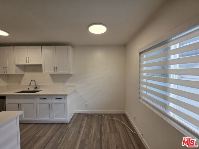 Photo - 1433 Brockton Ave Unit 4