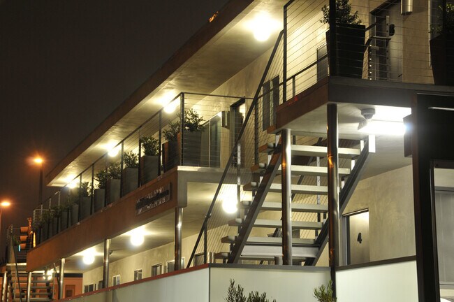 Photo - Beverly Hills area! New! Washer & Dryer!