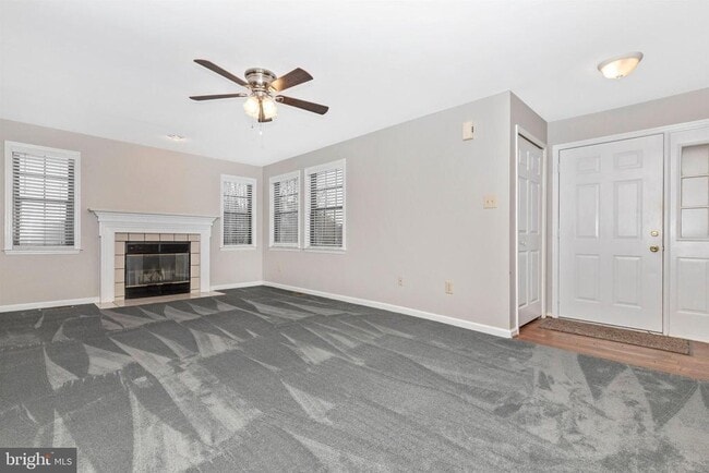 Photo - 250 Yorkminster Rd