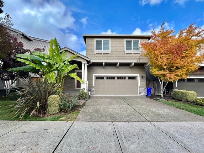 Building Photo - Gorgeous 4 Bed, 2.5 Bath Tuscany Home!