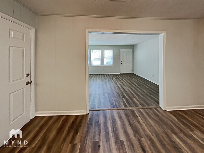 Photo - 6100 Shadow Glen Ct SW