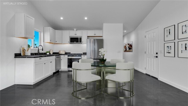 Building Photo - 72753 Sierra Vista Dr