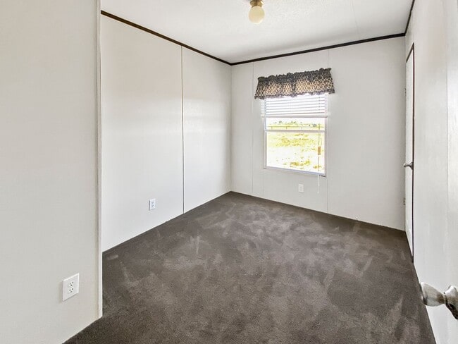 Photo - 2902 Jones Rd