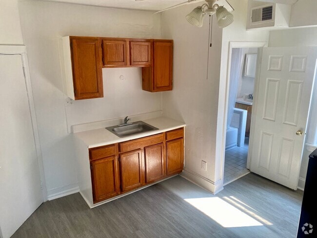 Building Photo - East Parkside Building Unit 3 Rental