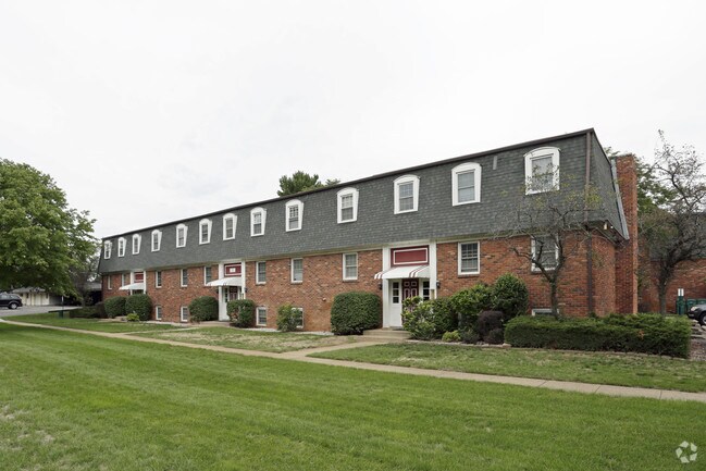 Building Photo - Forest Hills Apartments