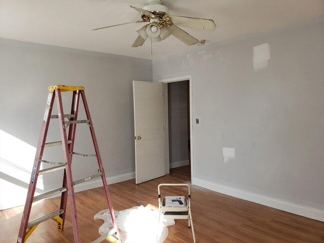 Photo - 45 S Main St Unidad 1