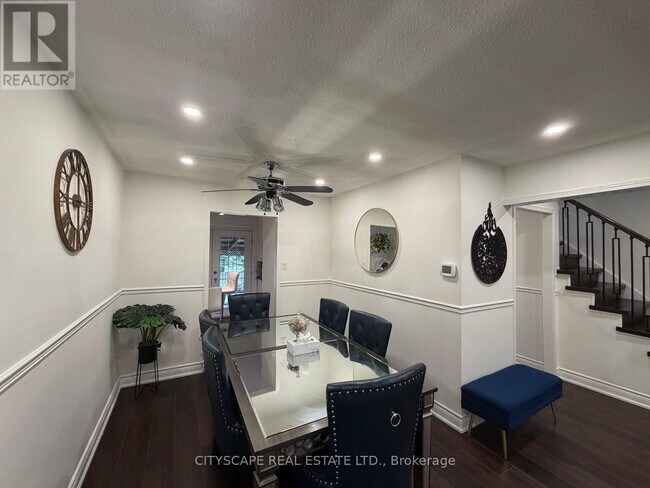 Photo - 3346 Chokecherry Crescent