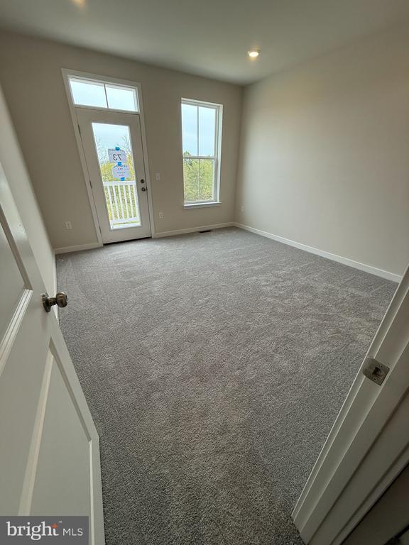 Photo - 733 Platinum Dr