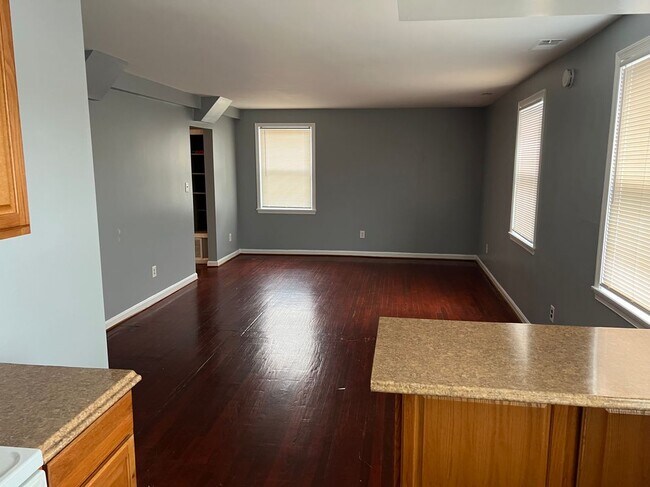 Photo - 2046 Fort Davis St SE