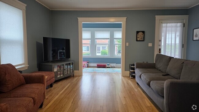 Building Photo - 31 Lawrence St Unit 31 Rental