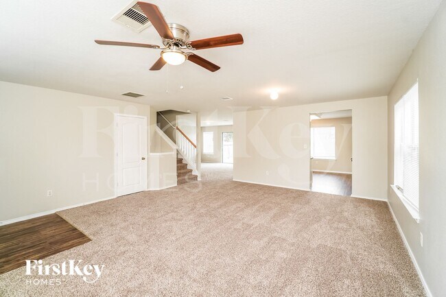 Photo - 6026 Ironmill Creek