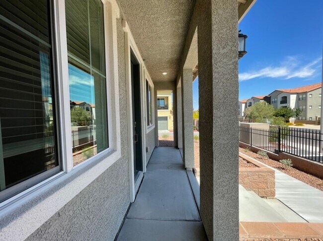 Photo - GATED 3 BED 3 BATH 2 CAR GARAGE TOWNHOUSE w/ LOFT + ROOM DOWNSTAIRS & COMMUNITY POOL IN HENDERSON