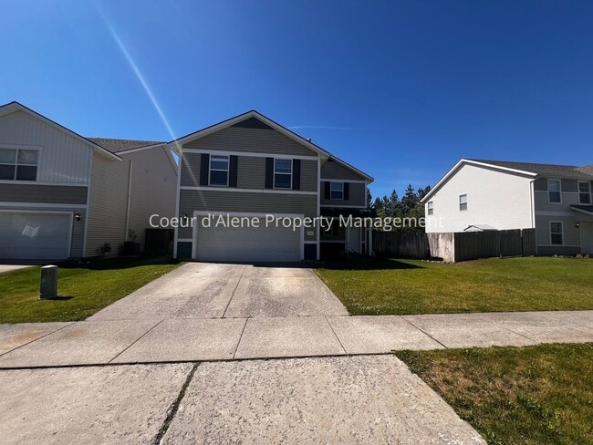 Photo - 4 bed house in Hawk's Nest!