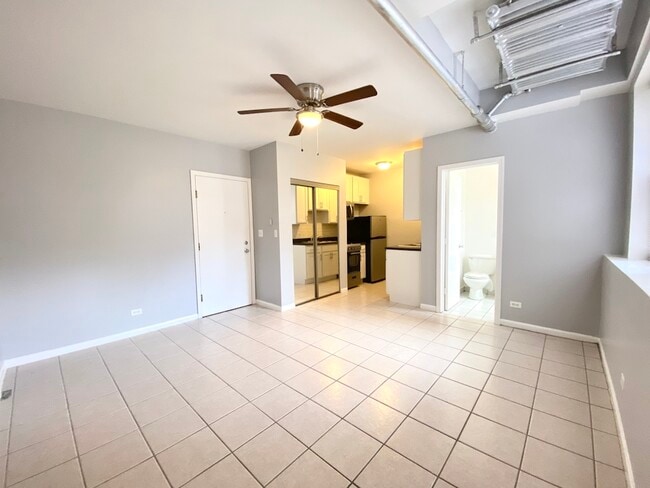 Photo - 4241 N Kenmore Ave Unit G6