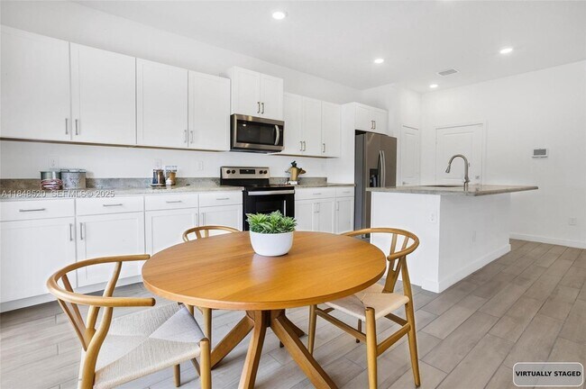 Photo - 846 SE 19th St