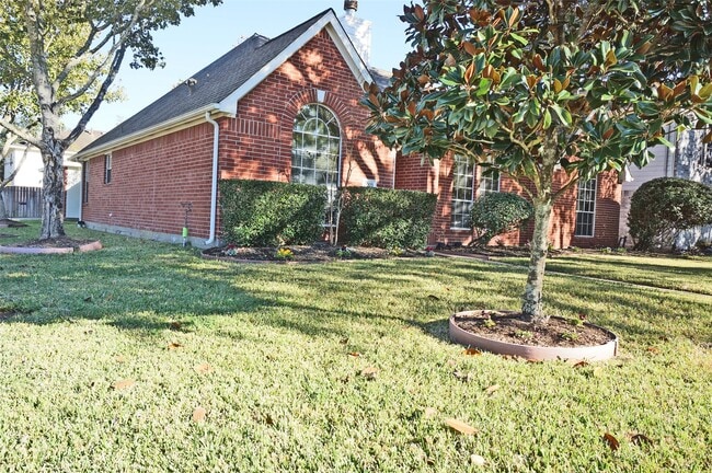 Photo - 2003 Gable Hollow Ln