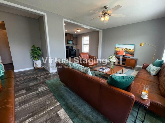 Building Photo - 38033 Ducharme Dr Rental