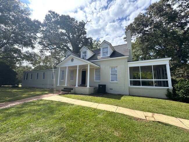 Photo - 1020 Cherry Hills Ct