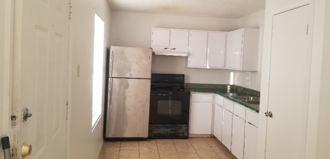 Photo - 4222 Woodmanor Dr Unit 1