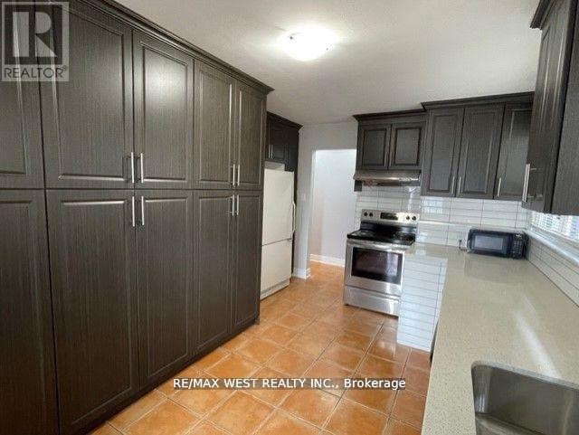 Photo - 3165 Weston Rd