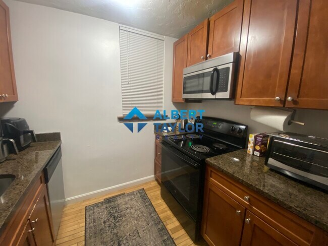 10 Parker Hill Ave Unidad 1
