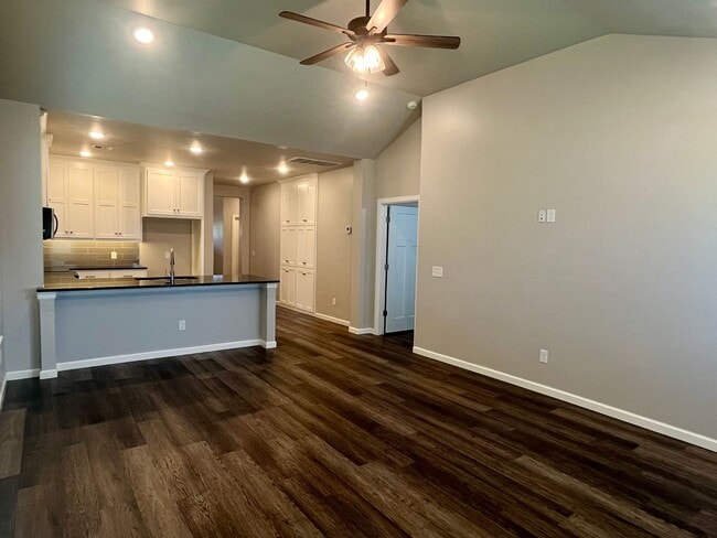 Photo - Beautiful 2 Bed 2 Bath! $500 Off First Ful...