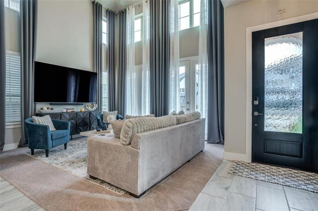 Photo - 409 Somerville Dr