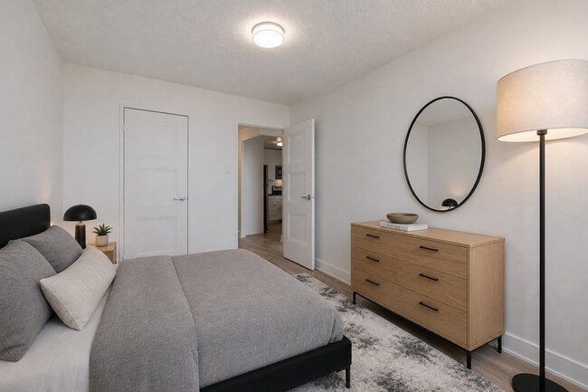 Photo - Fairlea Apartments